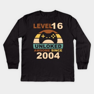 Level 16 Unlocked Awesome Since 2004 - 16th Birthday Gamers Kids Long Sleeve T-Shirt